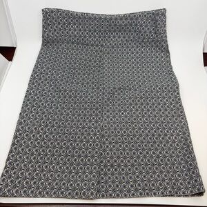 Classic Margaret M Made in Canada Pull-On Skirt – Size M